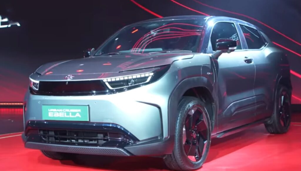 Toyota-ने-लॉन्च-की-अपनी-पहली-इलेक्ट्रिक-SUV–Urban-Cruiser-EV-2026-जानिए-फीचर्स-और-कीमत