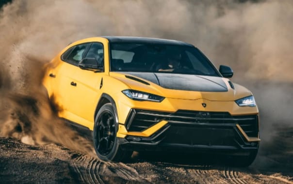 Lamborghini-New-Car-2026-4-Hybrid-Cars-से-सुपरकार-मार्केट- में-आएगा-बड़ा-तूफान