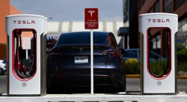 Tesla-ने-भारत-में-लगाए-Ultra-Fast-Superchargers-15-मिनट-में-चार्ज-होगी-कार