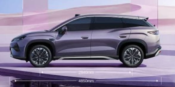 अब-चार्जिंग-का-झंझट खत्म-BYD-Song-Ultra-देती-है-710KM-रेंज-सिर्फ-5-मिनट-चार्ज-में