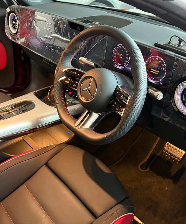 आज लॉन्च Mercedes Benz CLA EV–सिर्फ 20 मिनट में 400Km रेंज, मार्केट में मचाएगी तहलका