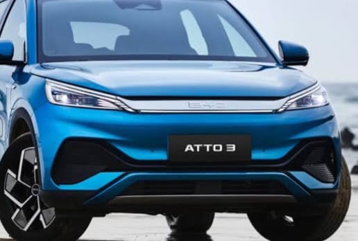 BYD-Atto-3-एक-चार्ज-में-लंबी-521km-दूरी-और-शानदार-इलेक्ट्रिक-पावर-का-जलवा
