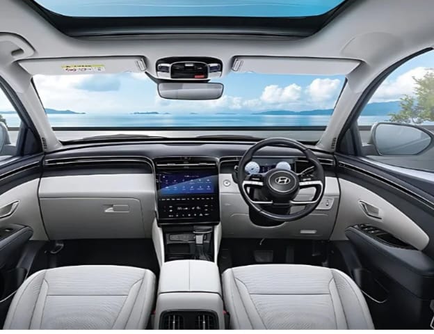 Hyundai Tucson Facelift 2026 में मिलेगा हाईटेक इंटीरियर और बड़ी डिजिटल स्क्रीन 